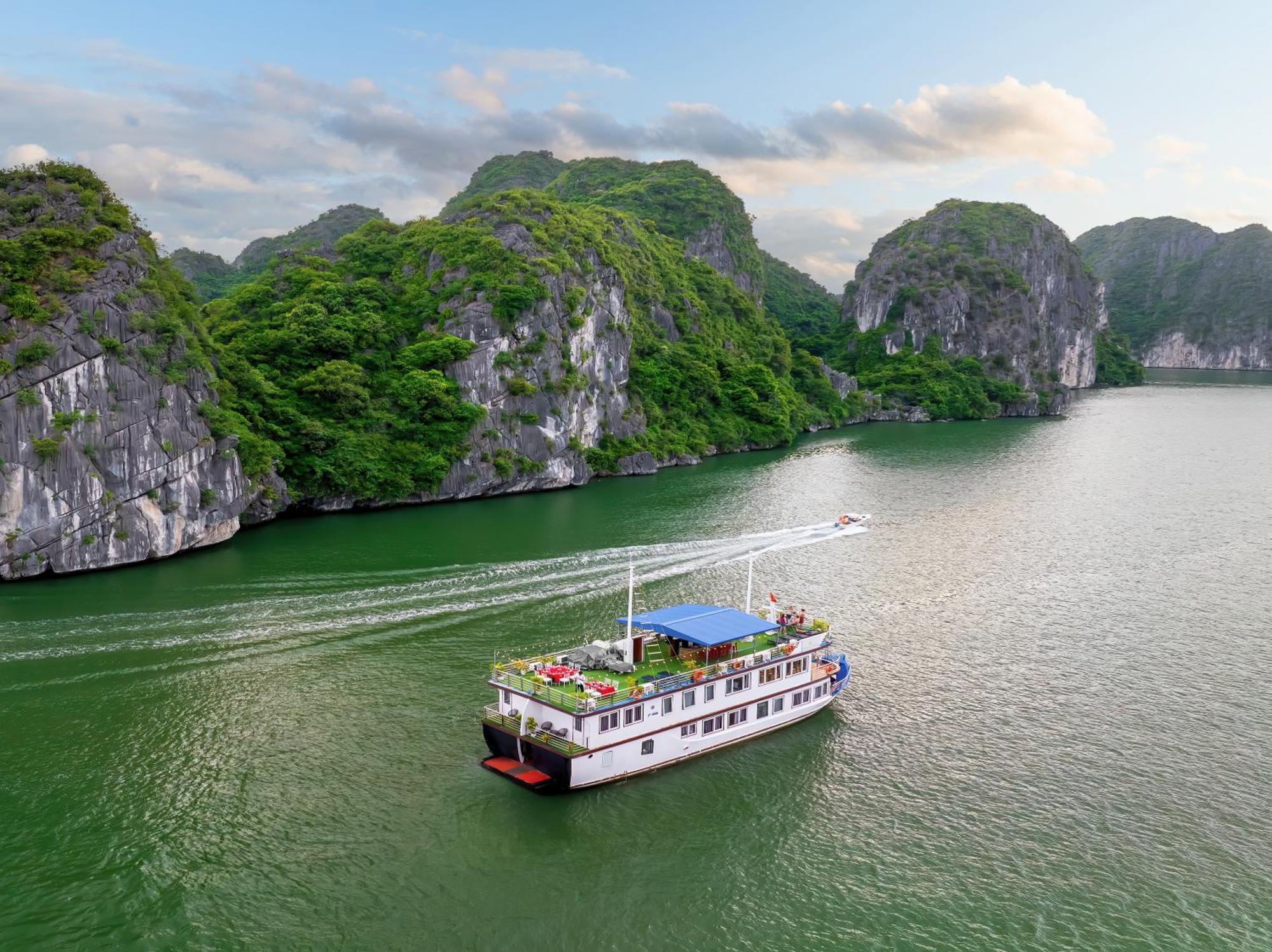 Sunlight Cruise Hotel Ha Long Exterior foto